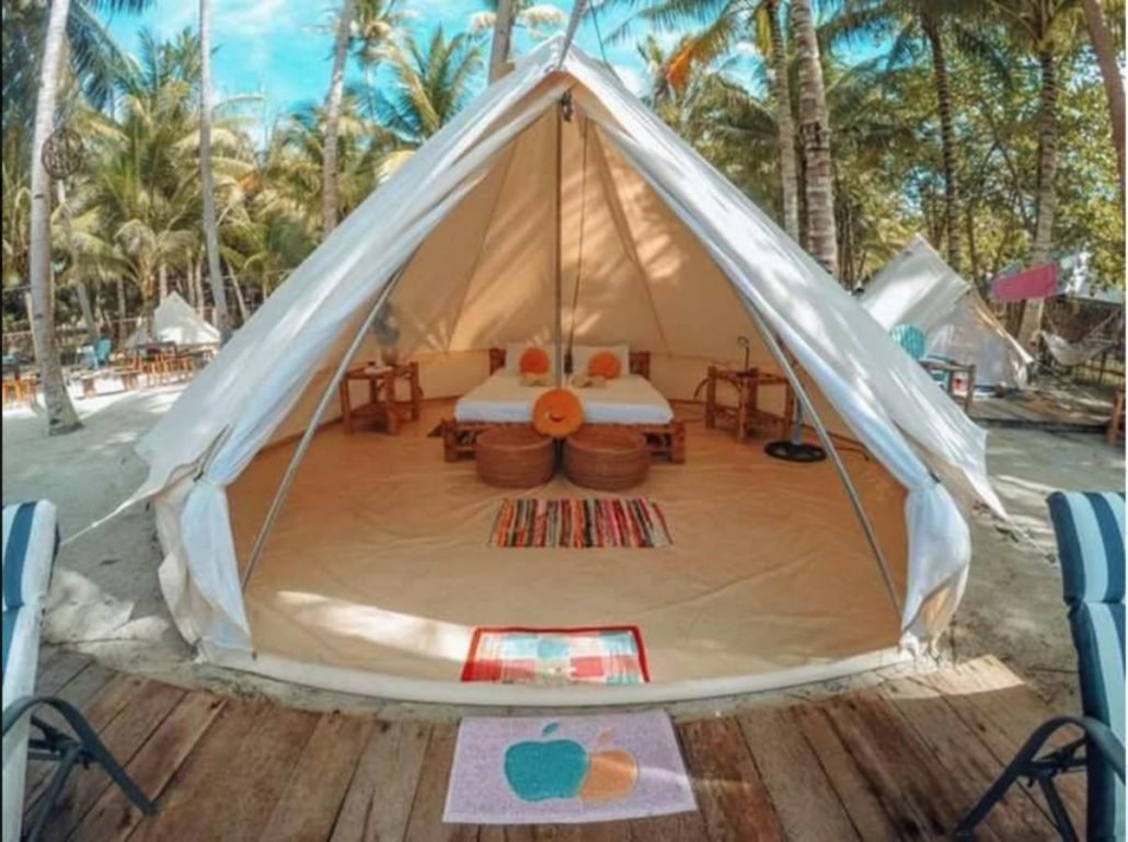 luxe tent strand