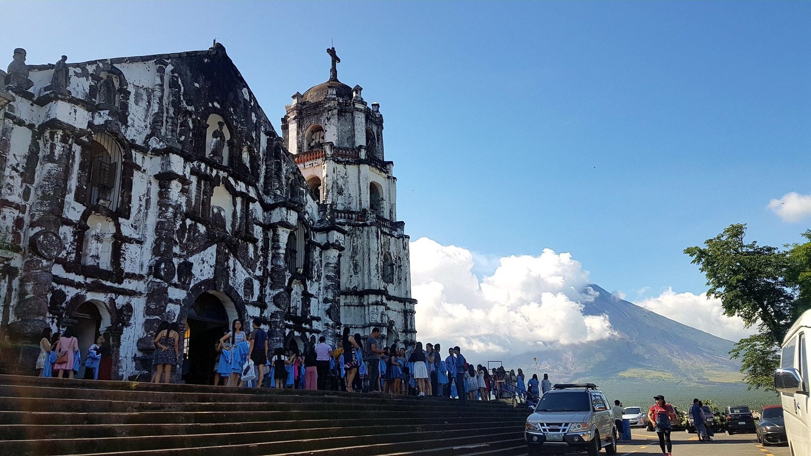 Mount Mayon - De meest actieve en indrukwekkende vulkaan