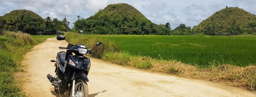 scooter chocolate hills